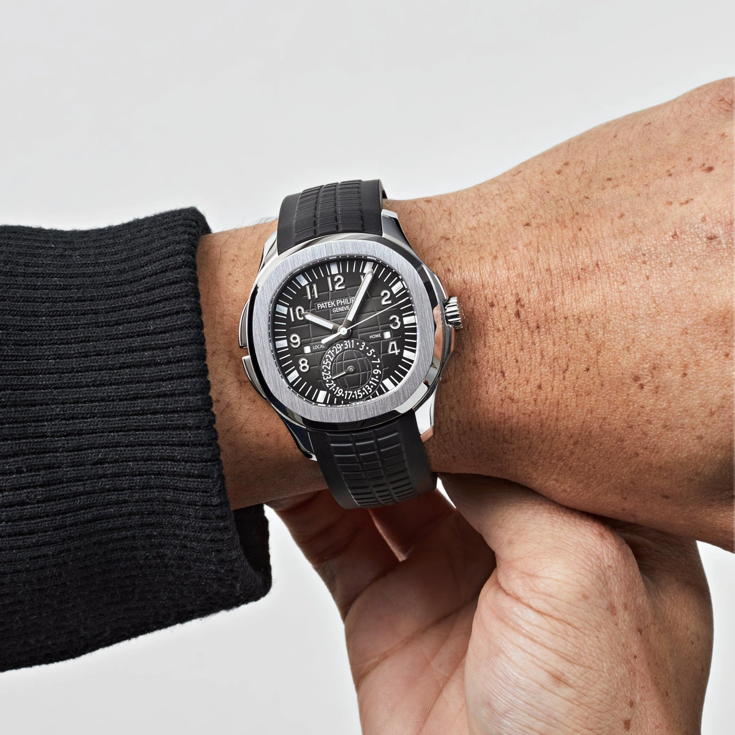 Patek Philippe Patek Philippe Aquanaut 5164A-001 'Travel Time' Stainless Steel (2023) 2 Patek Philippe Patek Philippe Aquanaut 5164A-001 'Travel Time' Stainless Steel (2023) - Image 2