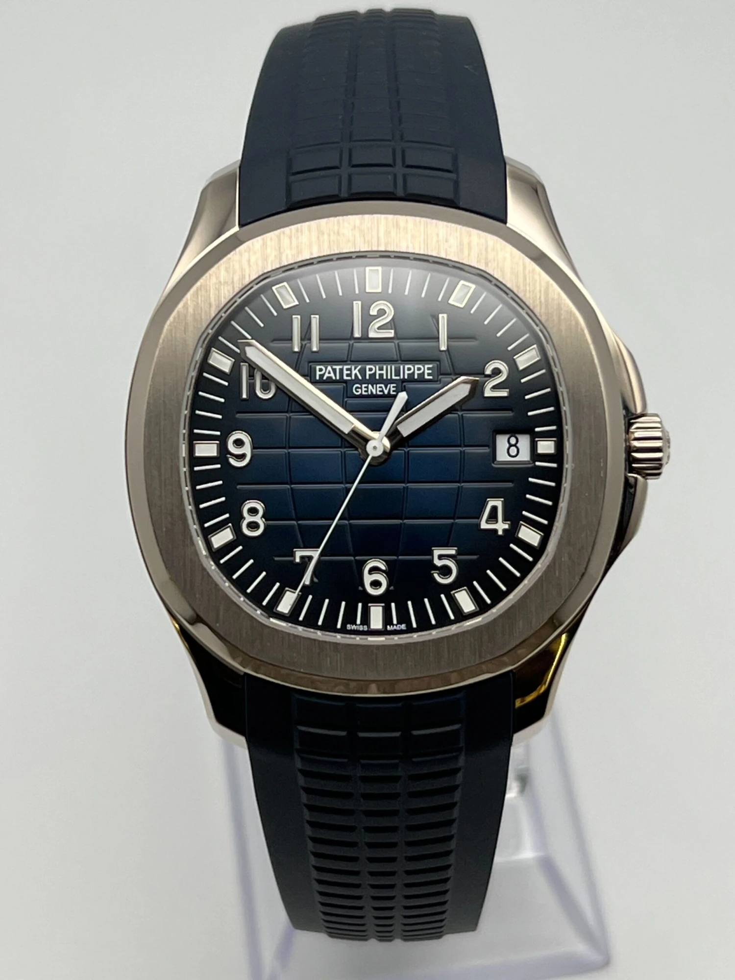Patek Philippe Patek Philippe Aquanaut 5168G-001 White Gold Blue Dial (2019) 2 Patek Philippe Patek Philippe Aquanaut 5168G-001 White Gold Blue Dial (2019) - Image 2