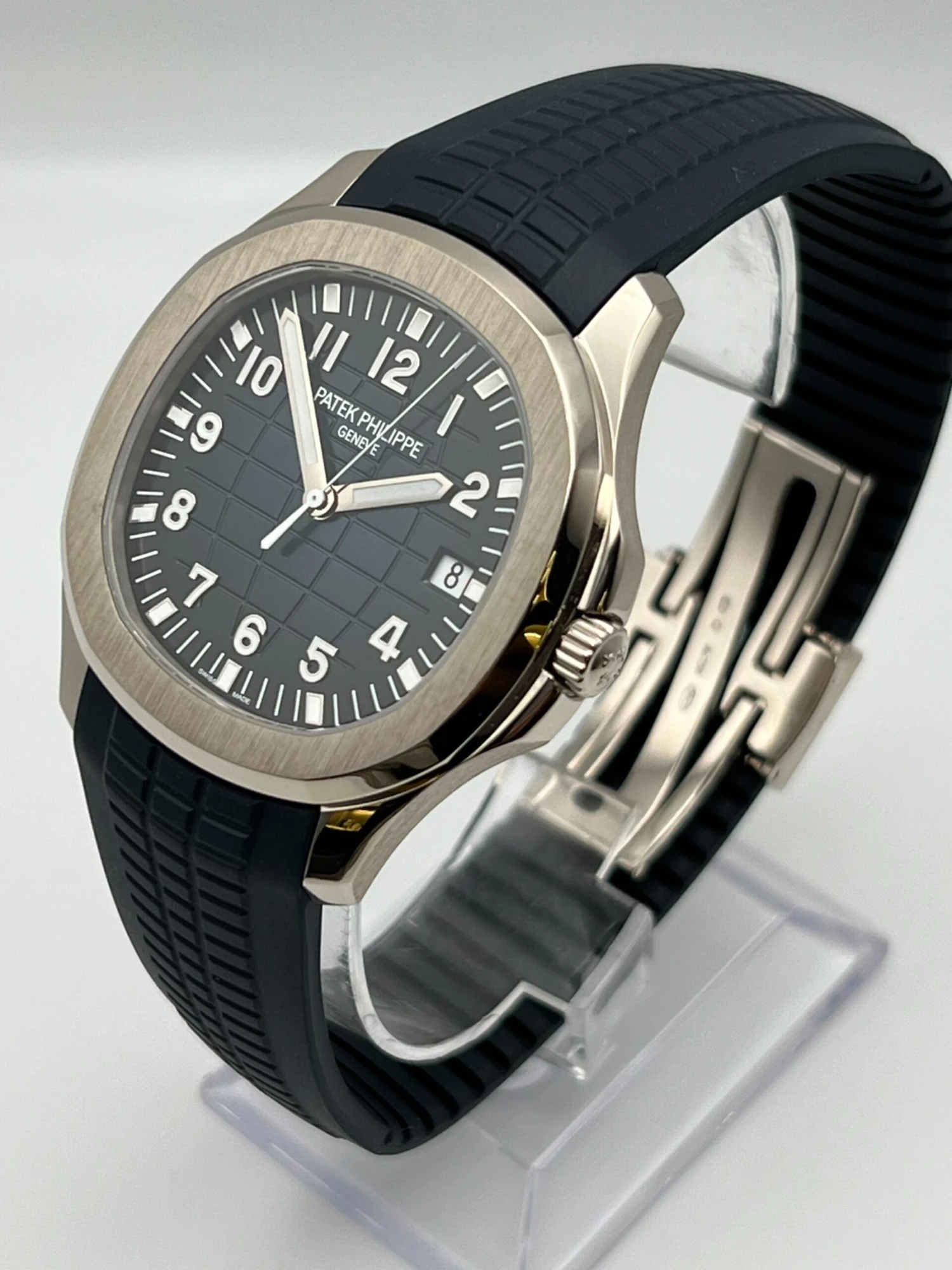 Patek Philippe Patek Philippe Aquanaut 5168G-001 White Gold Blue Dial (2019) 3 Patek Philippe Patek Philippe Aquanaut 5168G-001 White Gold Blue Dial (2019) - Image 3