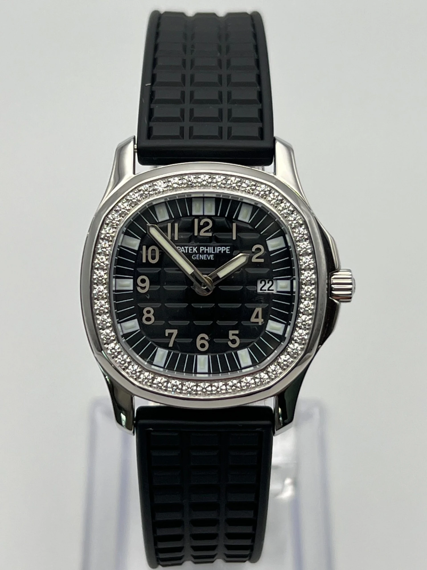 Patek Philippe Patek Philippe Aquanaut Luce 4961A-001 Black Dial Diamond Bezel 4 Patek Philippe Patek Philippe Aquanaut Luce 4961A-001 Black Dial Diamond Bezel - Image 4