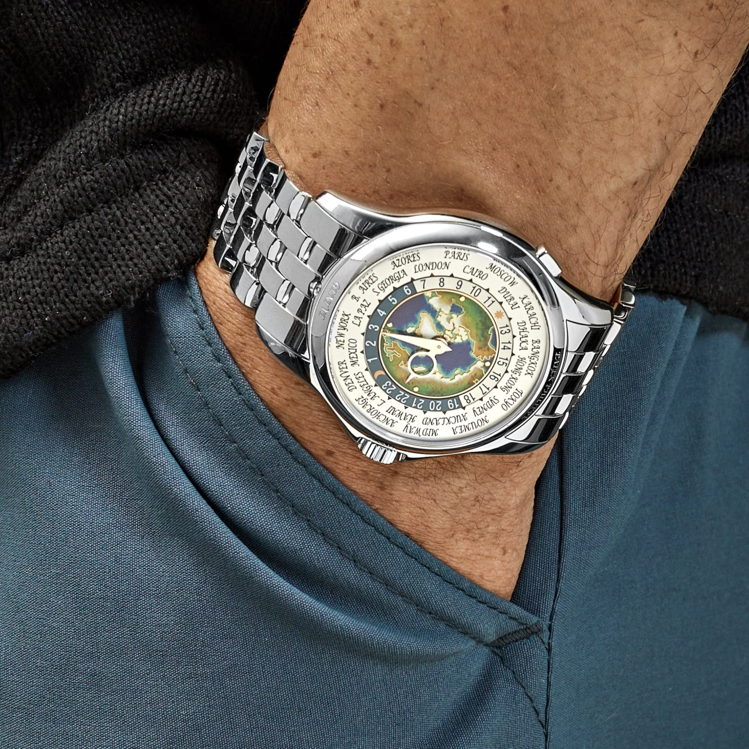 Patek Philippe Patek Philippe Complications 5131/1P-001 World Time Platinum 2 Patek Philippe Patek Philippe Complications 5131/1P-001 World Time Platinum - Image 2