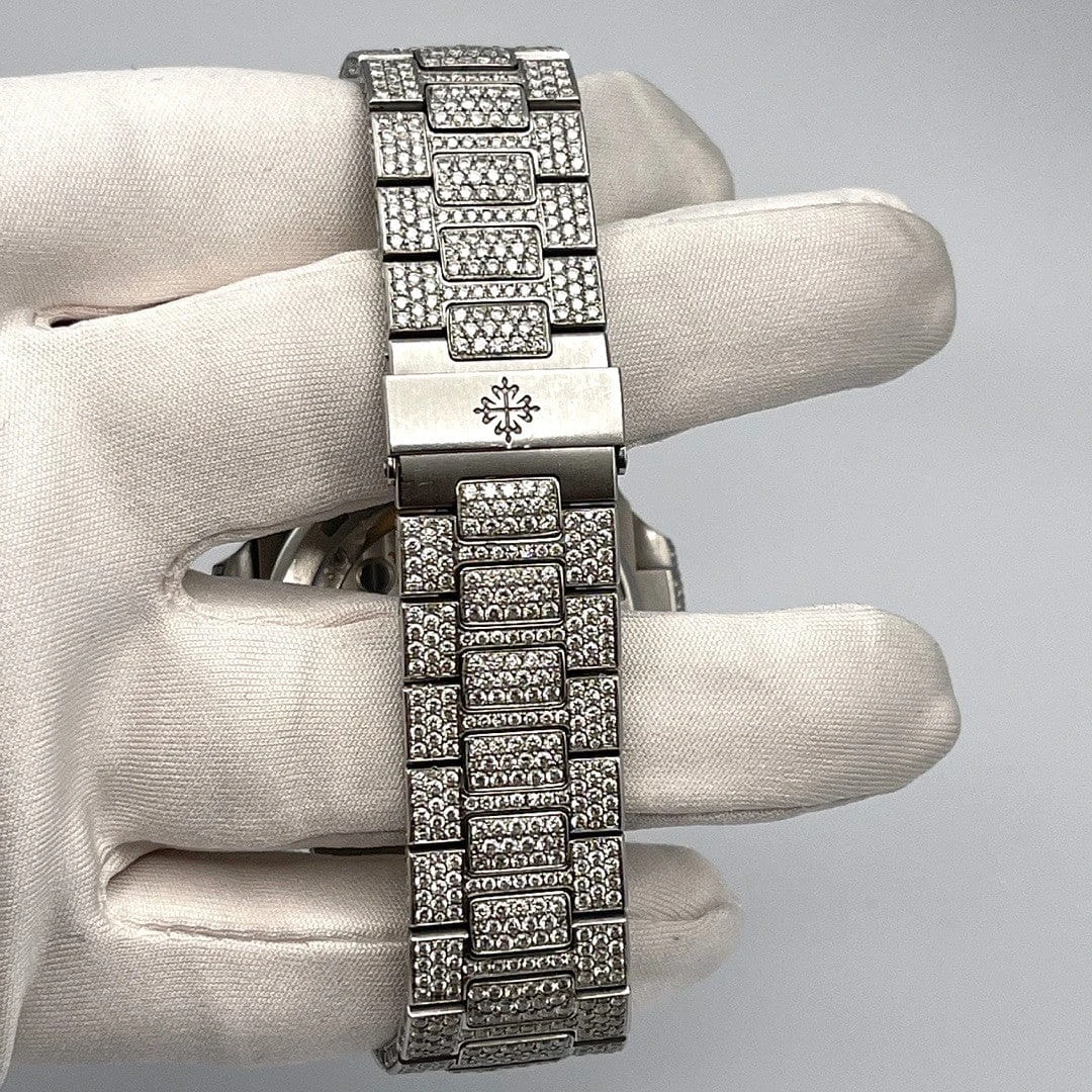 Patek Philippe Patek Philippe Nautilus 5711/1A-011 Stainless Steel With Aftermarket Diamond Pavé Bezel And Case (2012) 6 Patek Philippe Patek Philippe Nautilus 5711/1A-011 Stainless Steel With Aftermarket Diamond Pavé Bezel And Case (2012) - Image 6