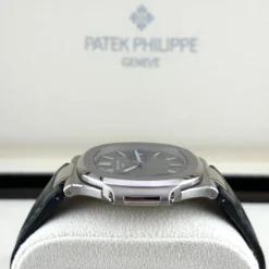 Patek Philippe Patek Philippe Nautilus 5711G-001 White Gold Grey Dial (2011) 8 Patek Philippe Patek Philippe Nautilus 5711G-001 White Gold Grey Dial (2011) -Horaluxis Sales Store patek philippe nautilus 5711g 001 white gold grey dial 2011 patek philippe 41174364094708 scaled